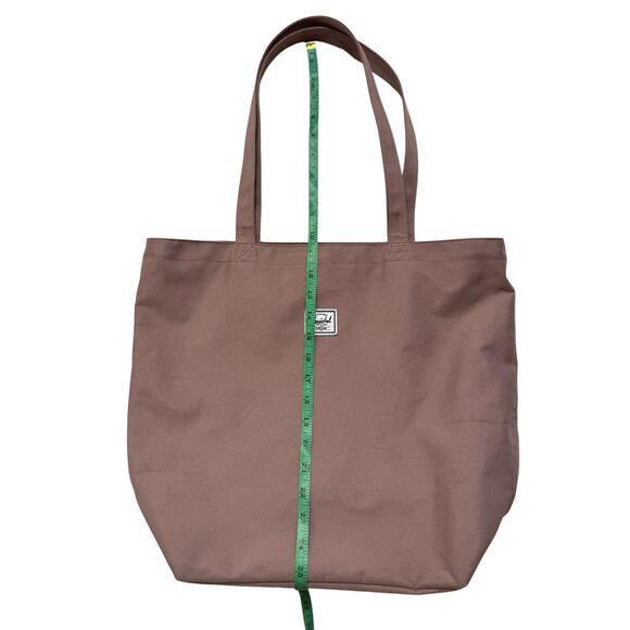 HERSCHEL Classic Tote Bag in Ash Rose Unisex Recycled Polyester Shoulder Bag - Picture 7 of 9